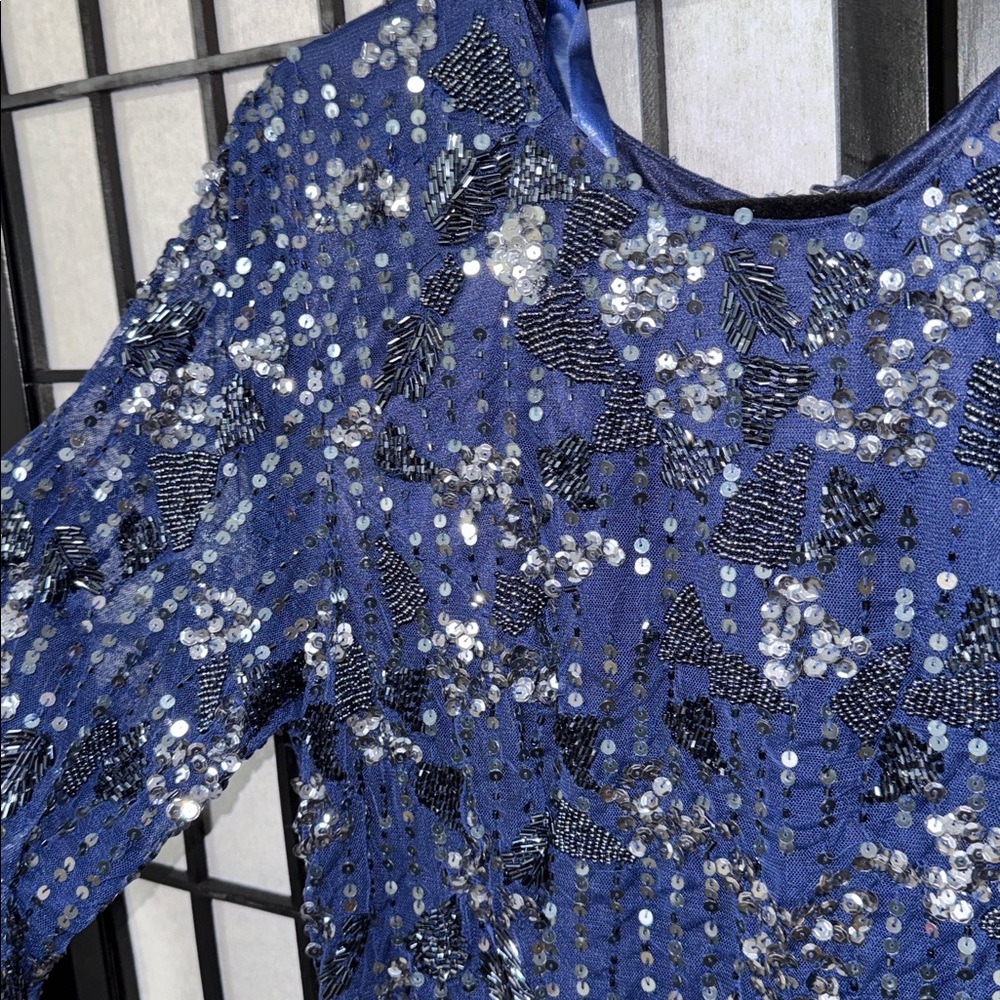 Mac Duggal Embellished High Neck Long Sleeve Midi Dress
Size 12 Brand NWT - Picture 10 of 14
